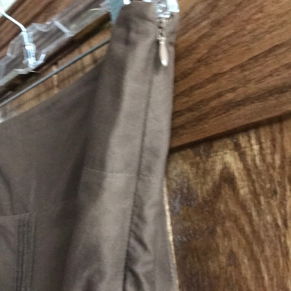 Loft skirt - EUC - size 6 - Picture 4 of 8